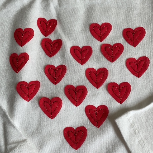 Carter’s long sleeve t shirt w sewn on hearts - Picture 2 of 4